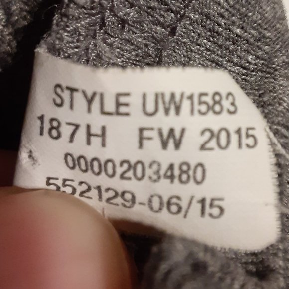 Under Armour Women's Kansas City Royals 2015 World Series Champs LS Sweatshirt - Picture 5 of 5